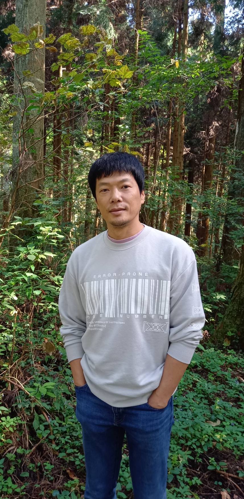 賀山裕介